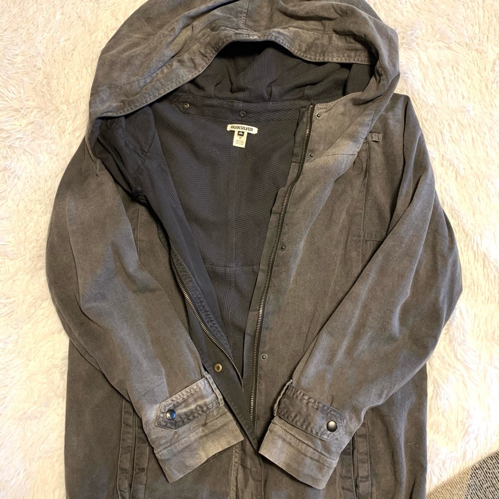 Quicksilver jacket, great condition - Picture 5 of 8